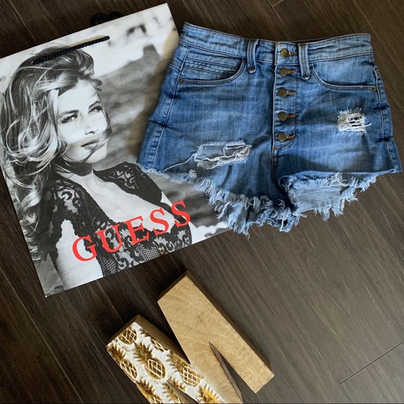Guess denim shorts distressed - Picture 2 of 4
